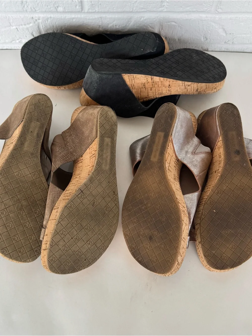 Metallic Donald Pliner Gyer Wedge Sandals Bundle Women's 8.5